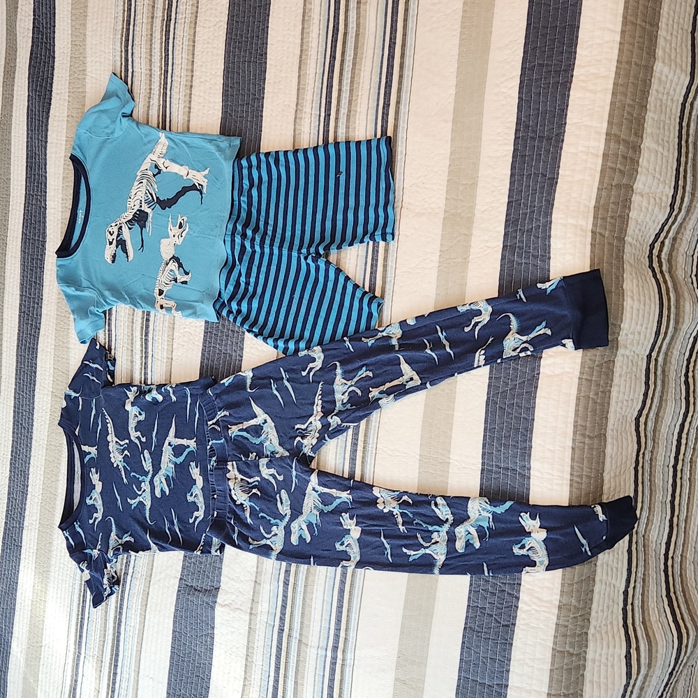Carter's 4 Piece Pajama Set Size 7